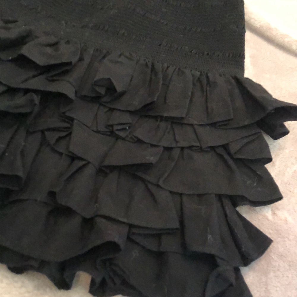 Black Ruffle H&M Mini Skirt - Picture 2 of 3